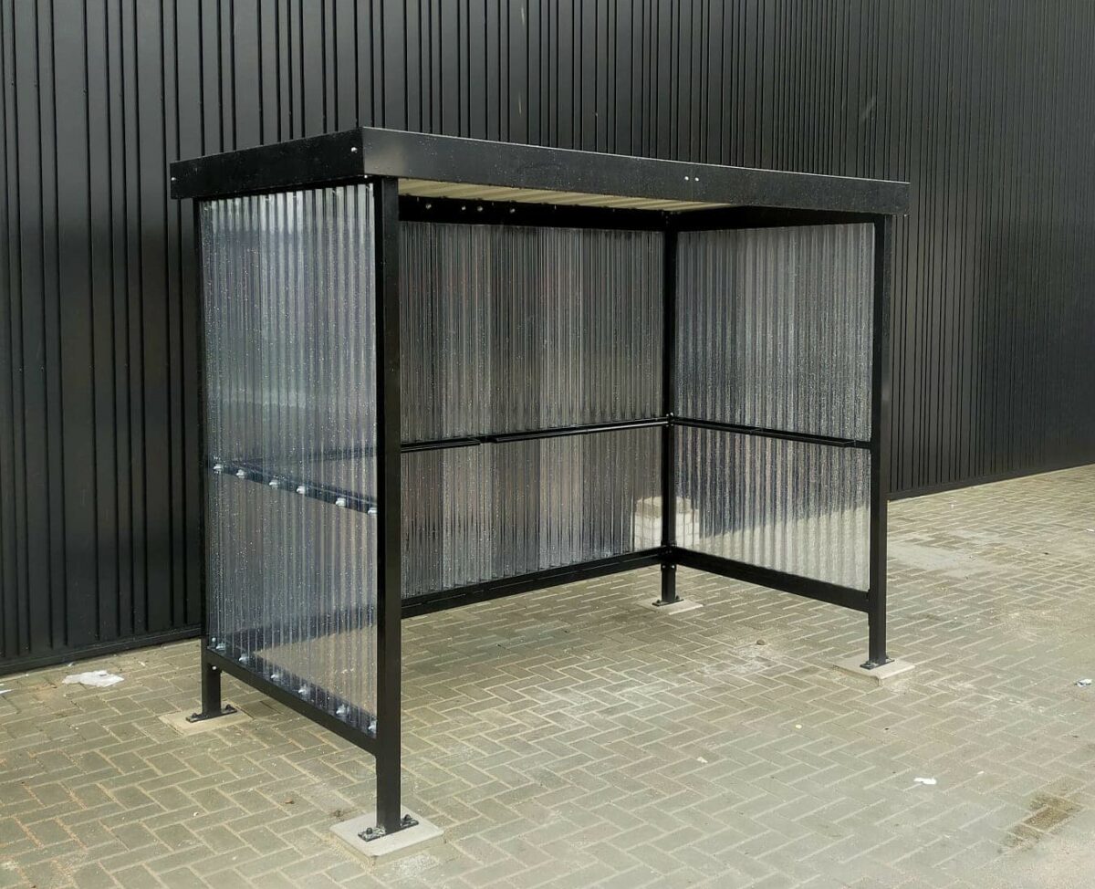 Rookoverkapping aanschaffen? 3 Rookoverkapping Perdok de Maxi 3 meter in RAL 9005 bij bedrijfspand geschikt voor 5 tot 6 rokers